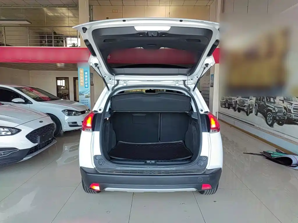 Peugeot 2008 — миниатюра 19