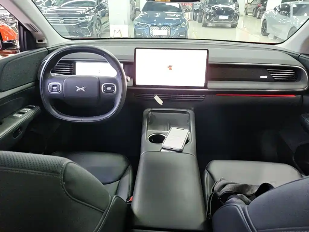 XPeng G6 — миниатюра 10