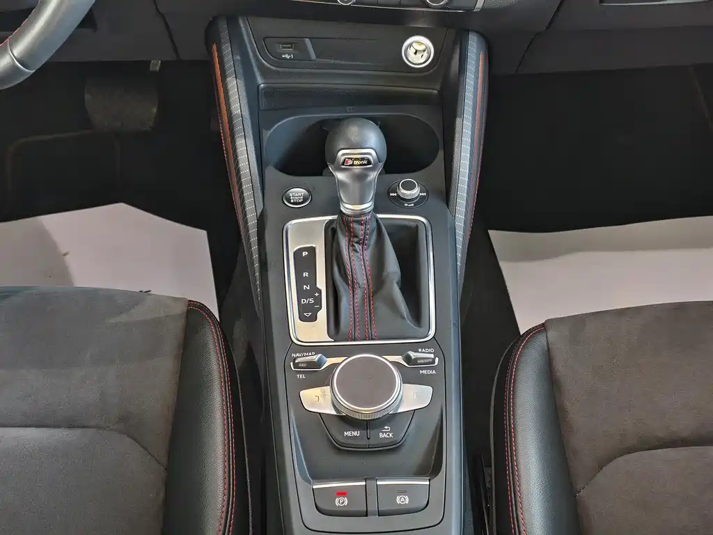 Audi Q2L — миниатюра 12