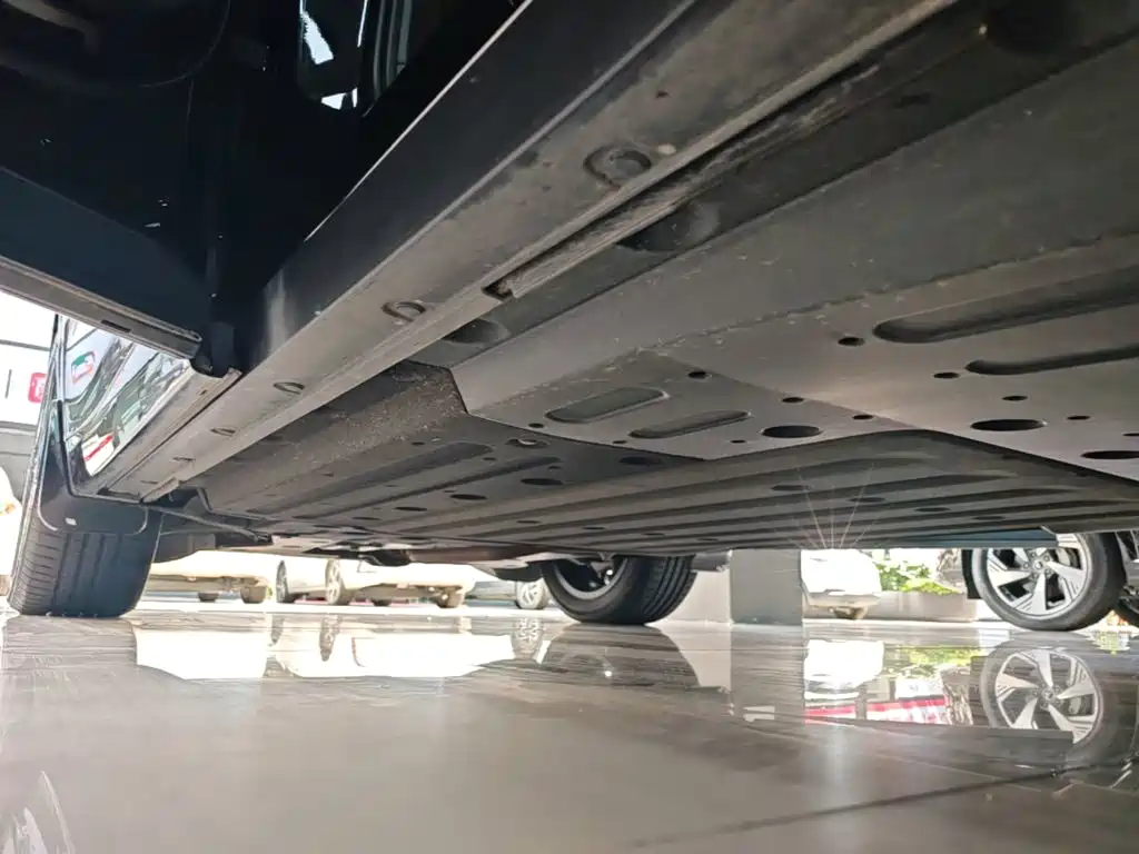 Li Auto Li L6 — миниатюра 22