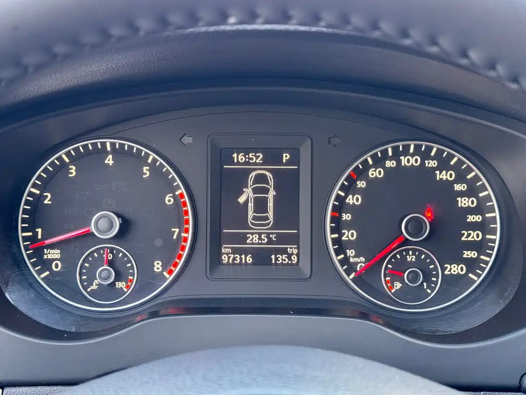 Volkswagen Sagitar — миниатюра 12