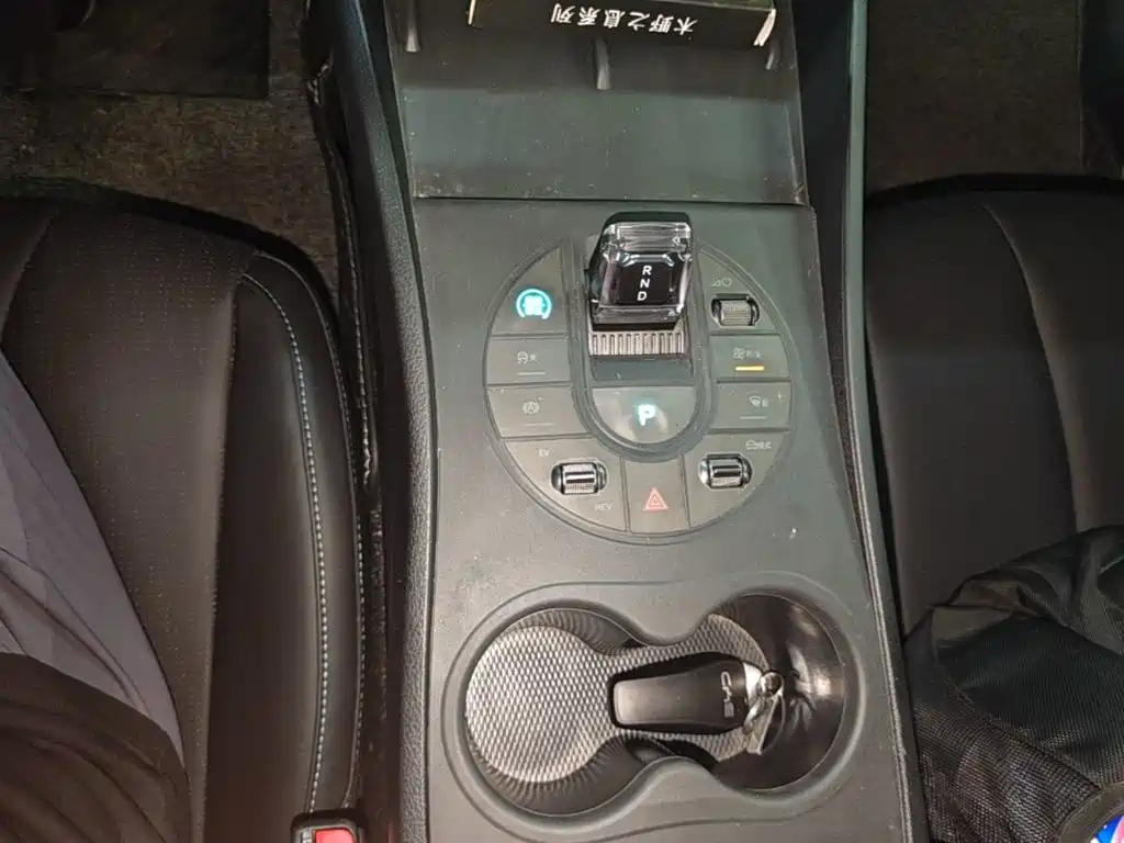 BYD Seal 05 DM-i — миниатюра 14
