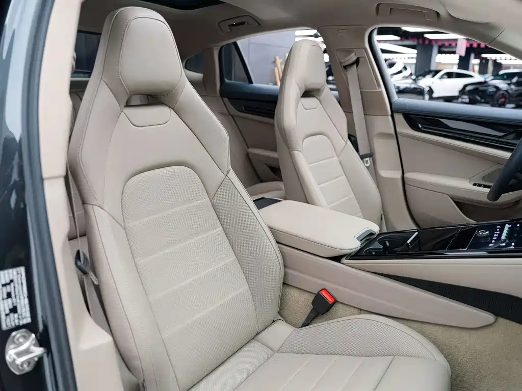 Porsche Panamera — миниатюра 17