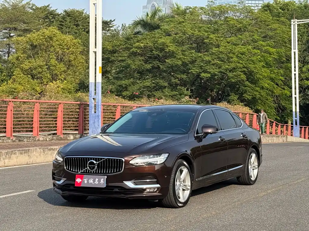 Volvo S90 2019