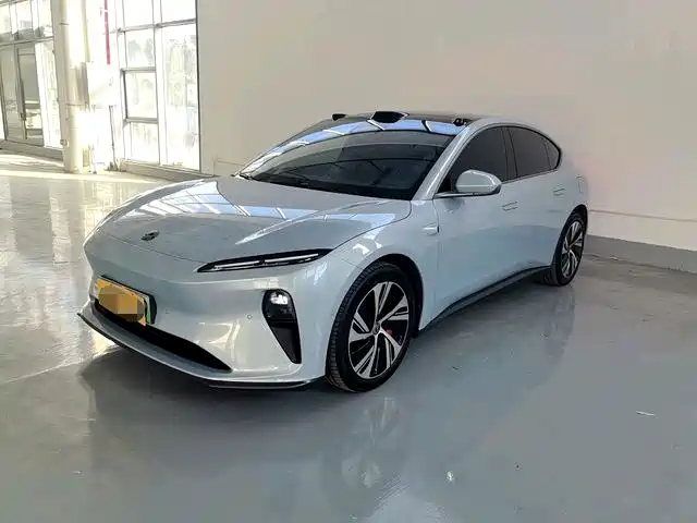 NIO NIO ET5