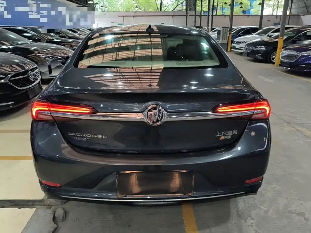 Buick LaCrosse — миниатюра 6