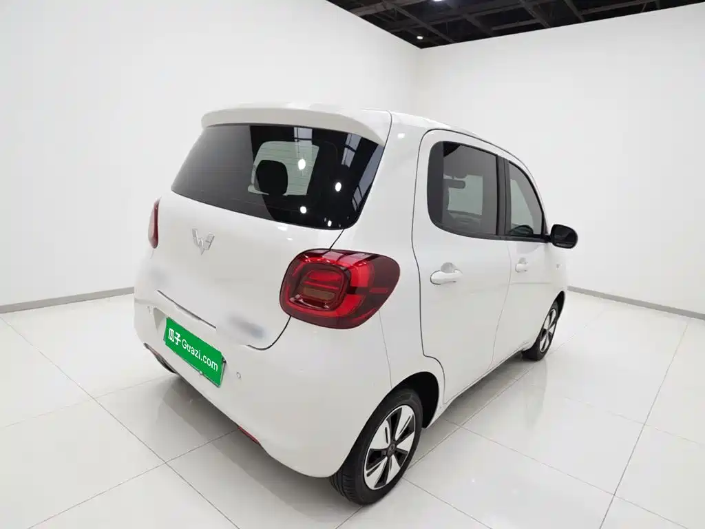 Wuling MINIEV — миниатюра 4