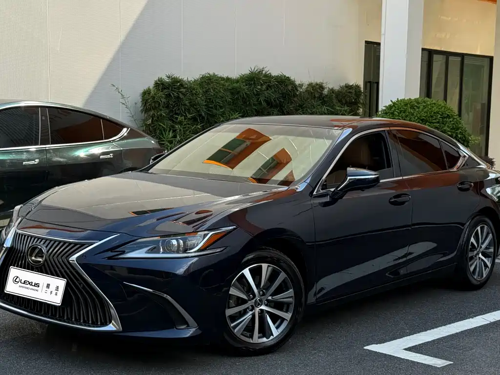 Lexus ES — миниатюра 3