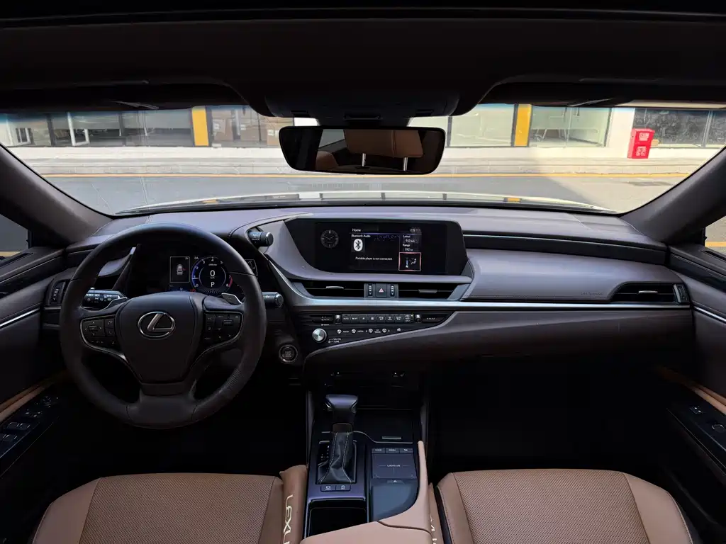Lexus ES — миниатюра 9