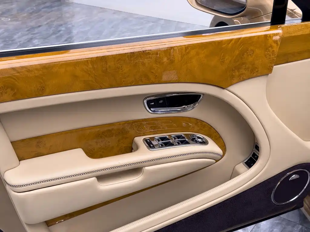 Bentley Mulsanne — миниатюра 11