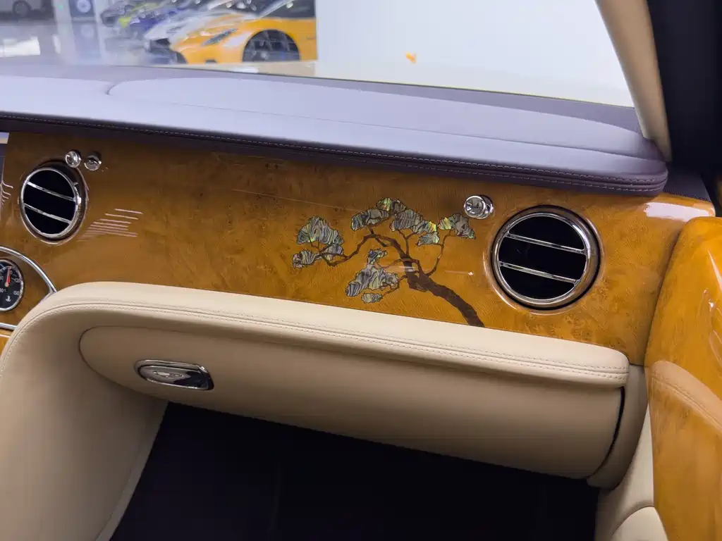 Bentley Mulsanne — миниатюра 18