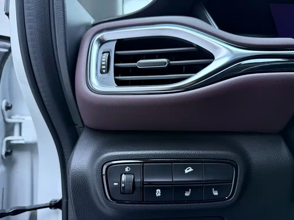GAC Motor Trumpchi M6 — миниатюра 9