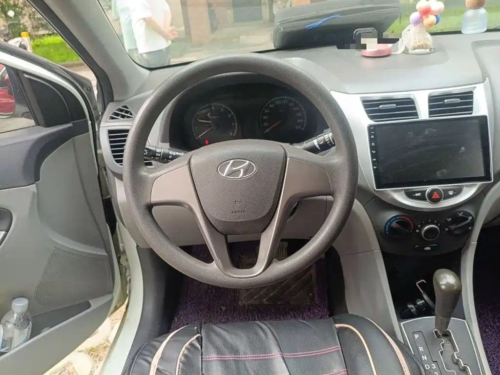 Hyundai Verna — миниатюра 6