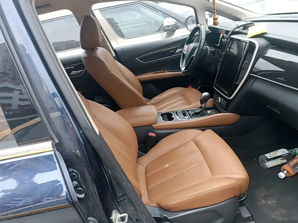 BYD MAX — миниатюра 25