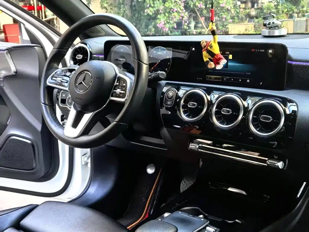 MERCEDES-BENZ A CLASS