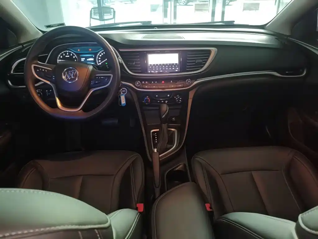 Buick Excelle — миниатюра 10