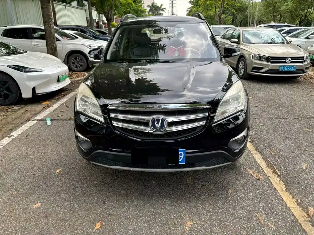 Changan CS35 — миниатюра 2