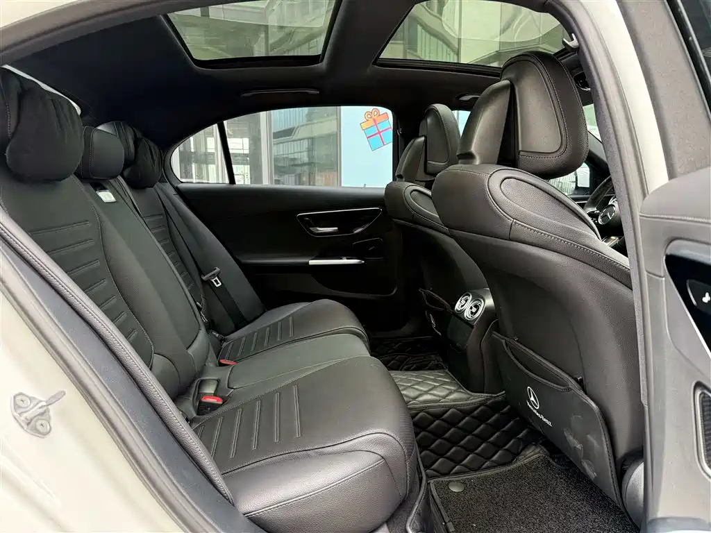 Mercedes-Benz C-Class — миниатюра 22