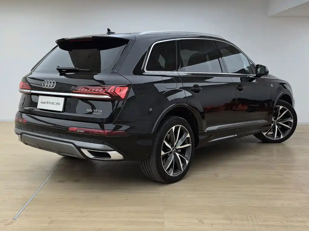 Audi Q7 — миниатюра 4