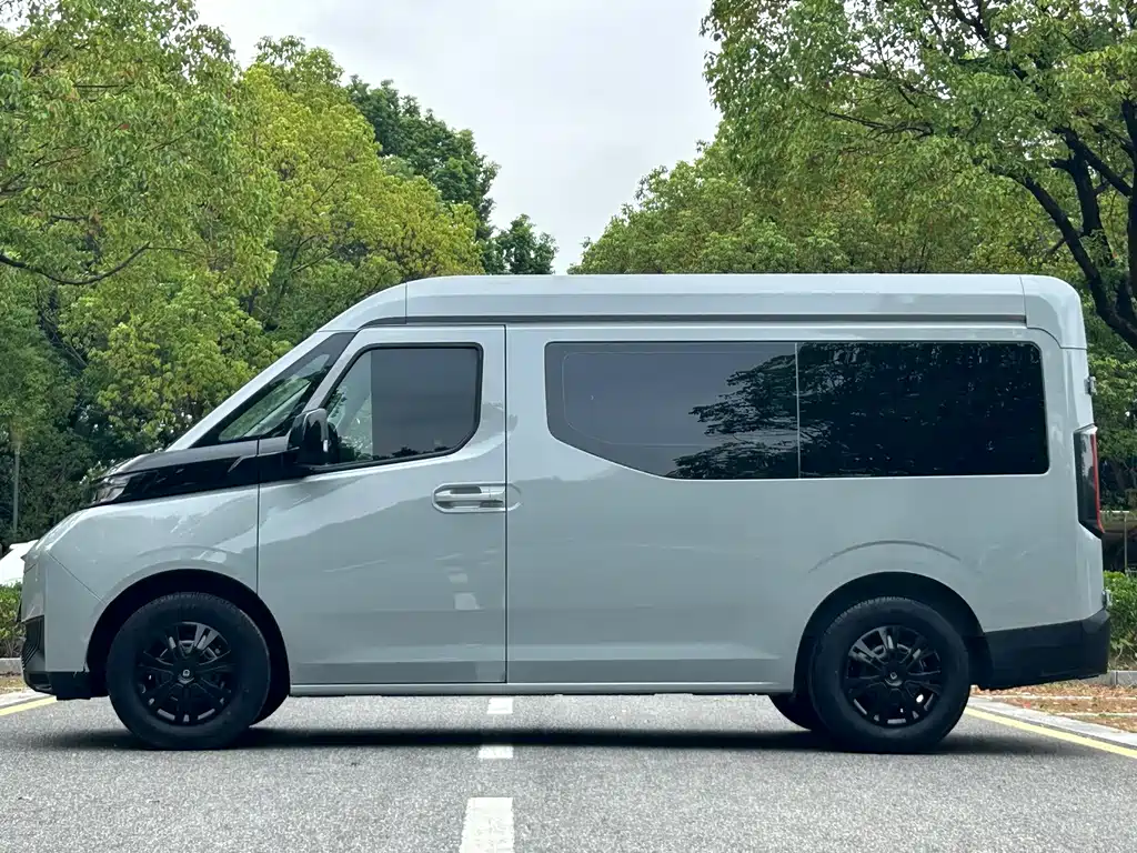 Yuan Cheng Yuan Cheng Super VAN — миниатюра 8