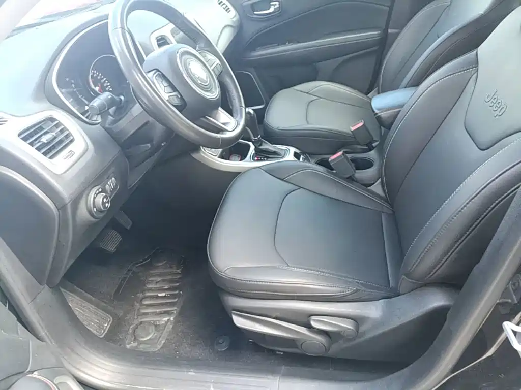 Jeep Compass — миниатюра 15