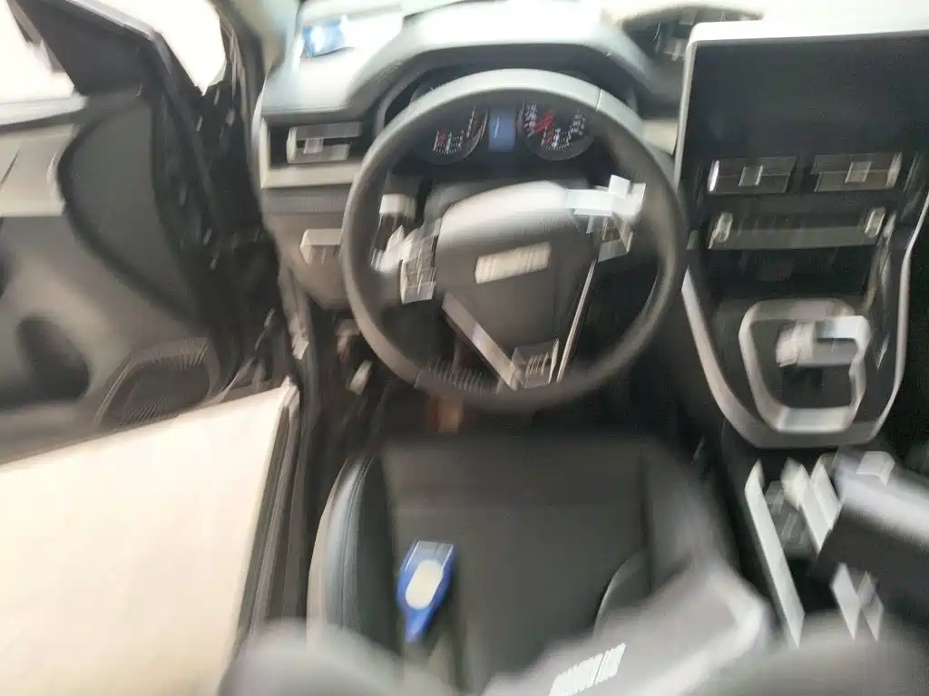 Haval M6 — миниатюра 6