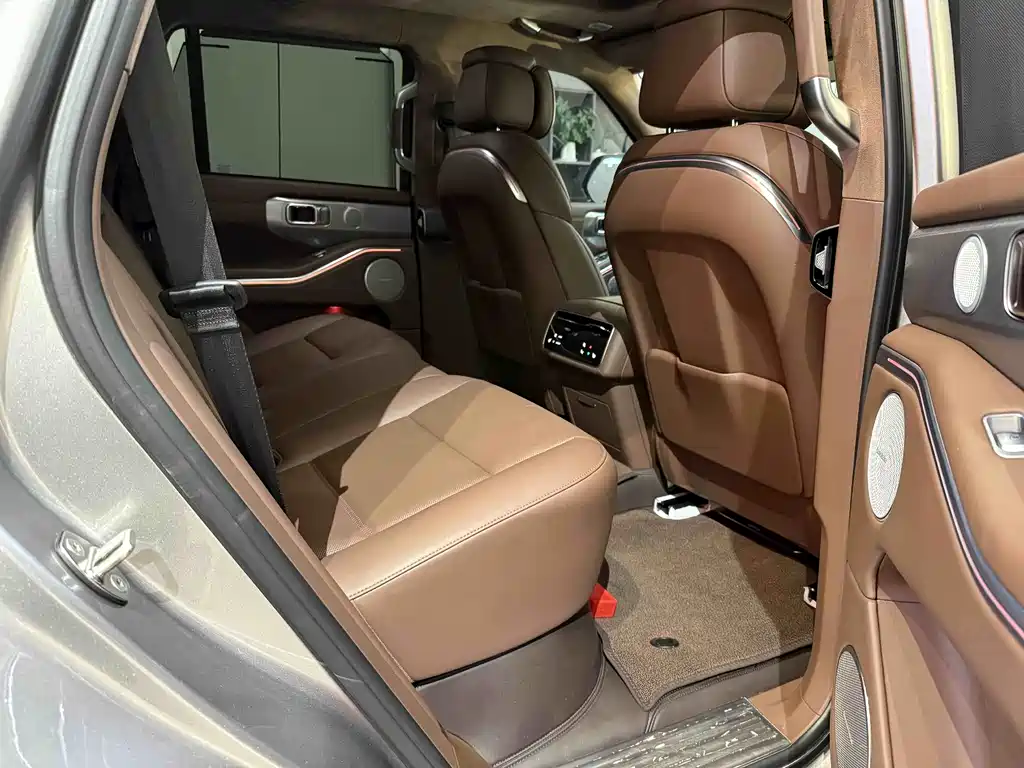 TANK TANK 700 NEW ENERGY