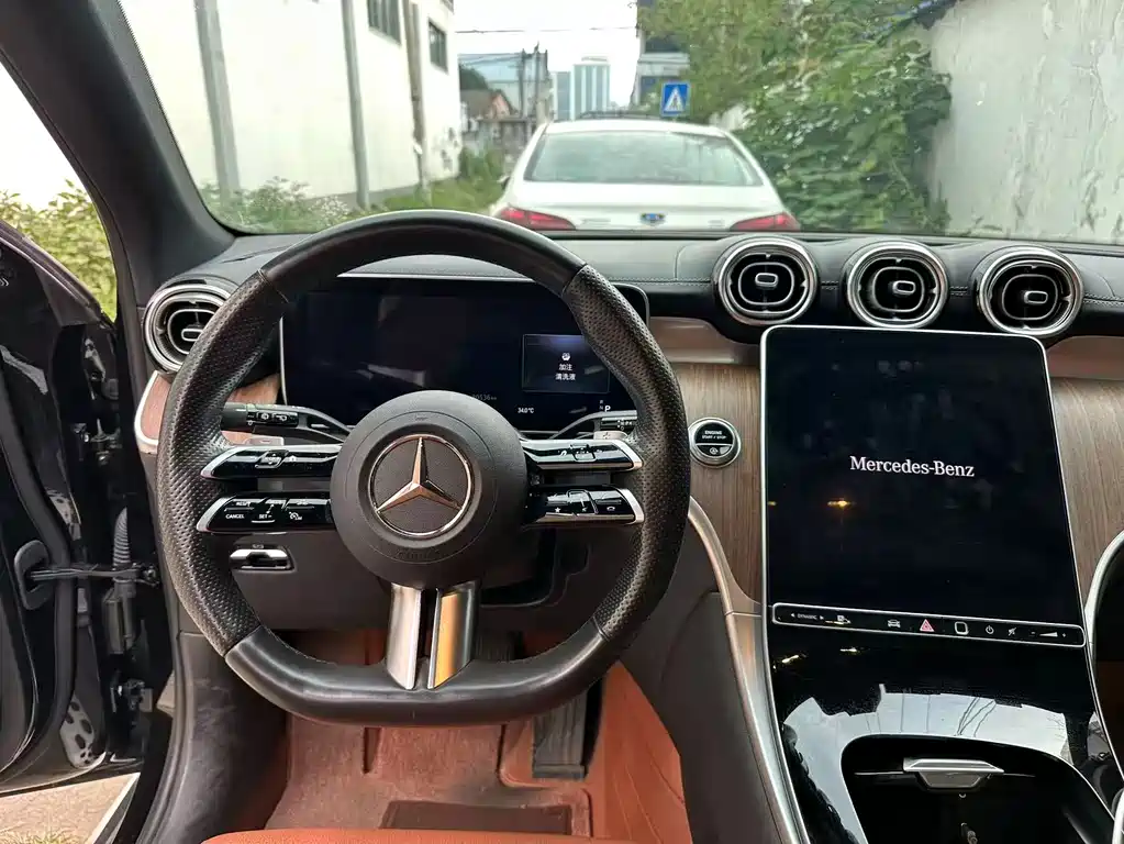 Mercedes-Benz GLC — миниатюра 9