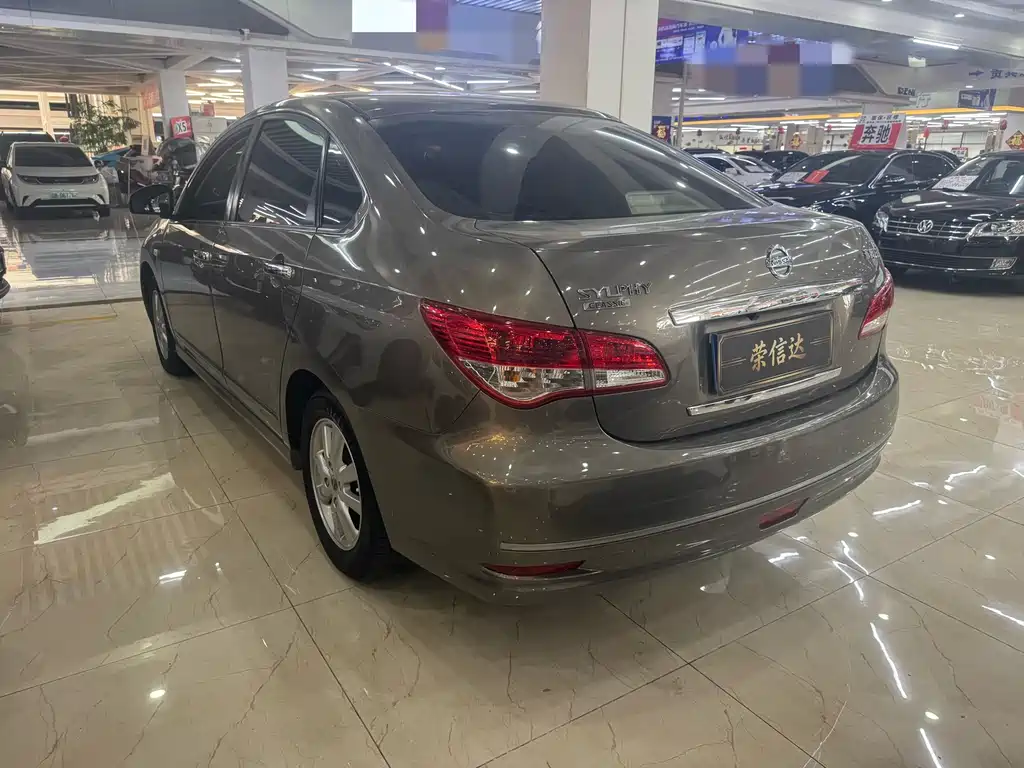 Nissan Sylphy — миниатюра 4