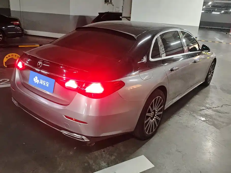 Mercedes-Benz E-Class — миниатюра 3