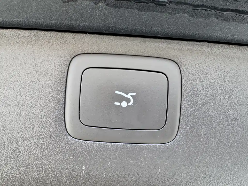 ZHIJI AUTOMOBILE ZHIJI LS7