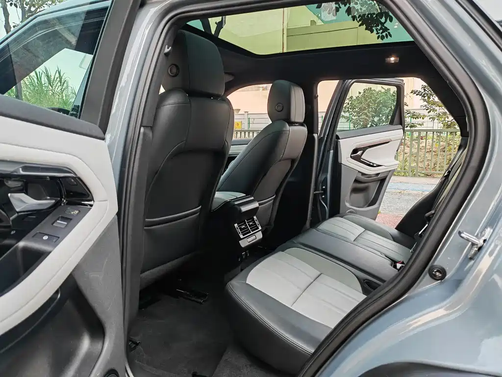 LAND ROVER RANGE ROVER AURORA