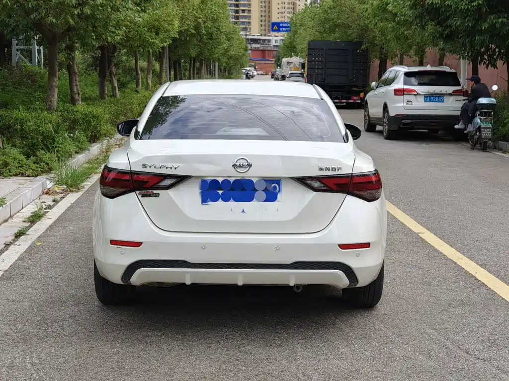 Nissan Sylphy — миниатюра 6