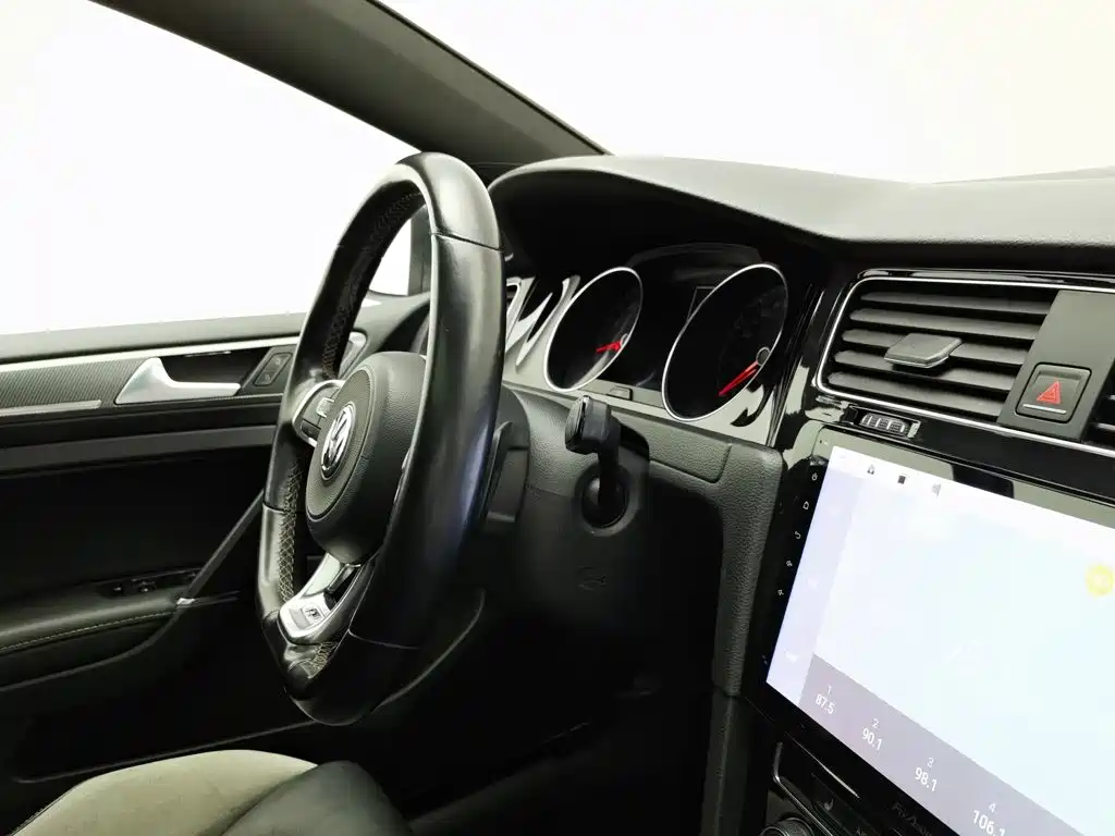 Volkswagen Golf — миниатюра 22