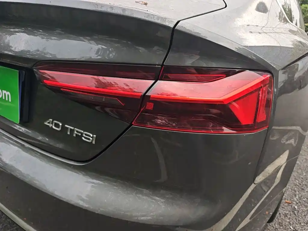 Audi A5 (Import) — миниатюра 8