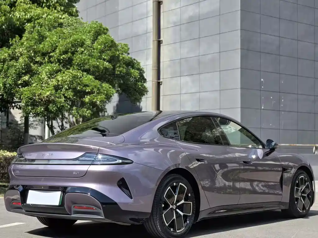 Xiaomi SU7 — миниатюра 9