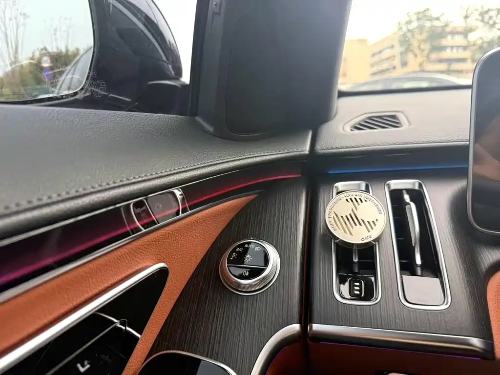 Mercedes-Benz S-Class — миниатюра 5
