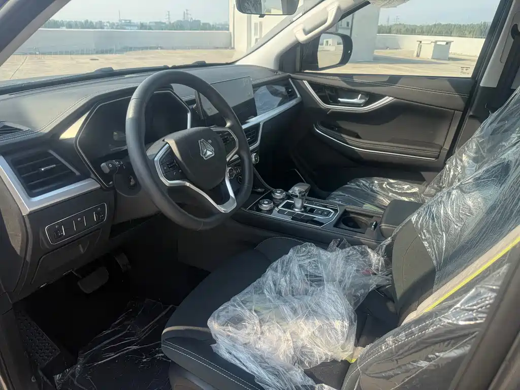 Sinotruk BOLDEN — миниатюра 4