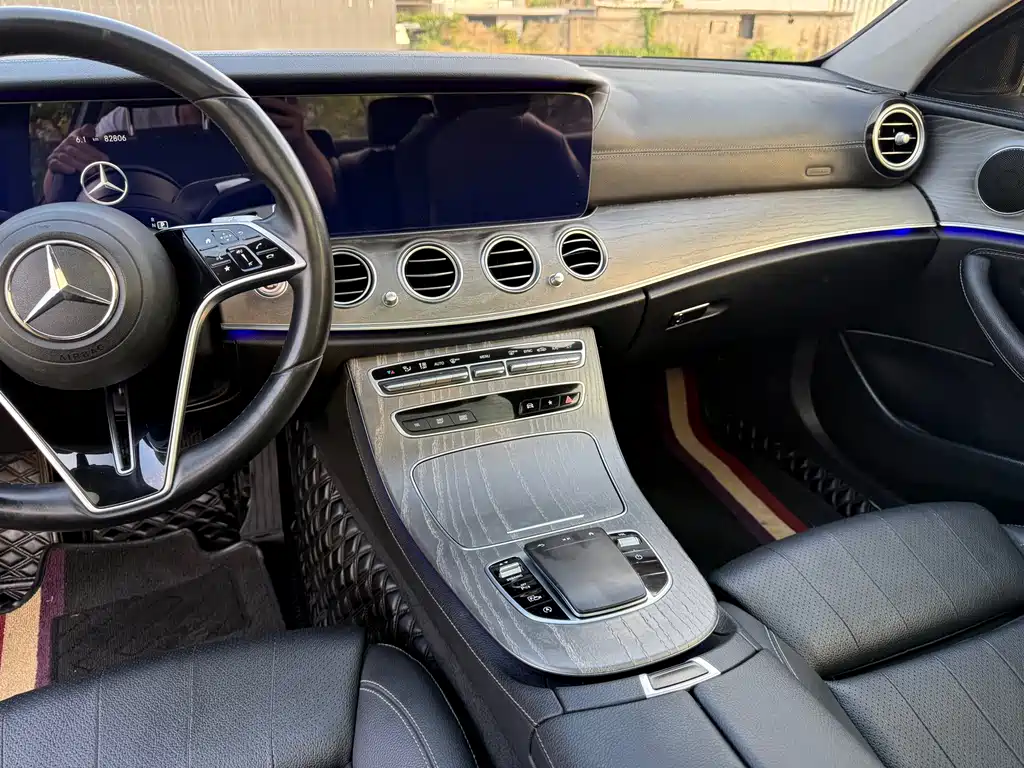 Mercedes-Benz E-Class — миниатюра 11