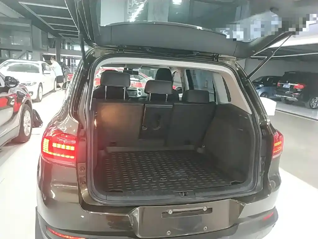 Volkswagen Tiguan — миниатюра 19