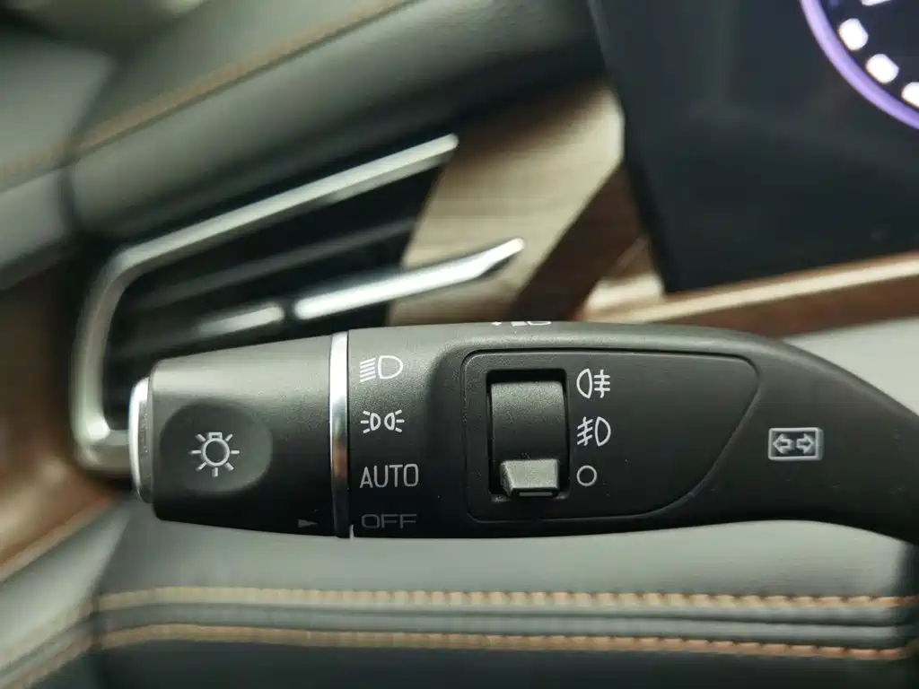 Ford Equator — миниатюра 21
