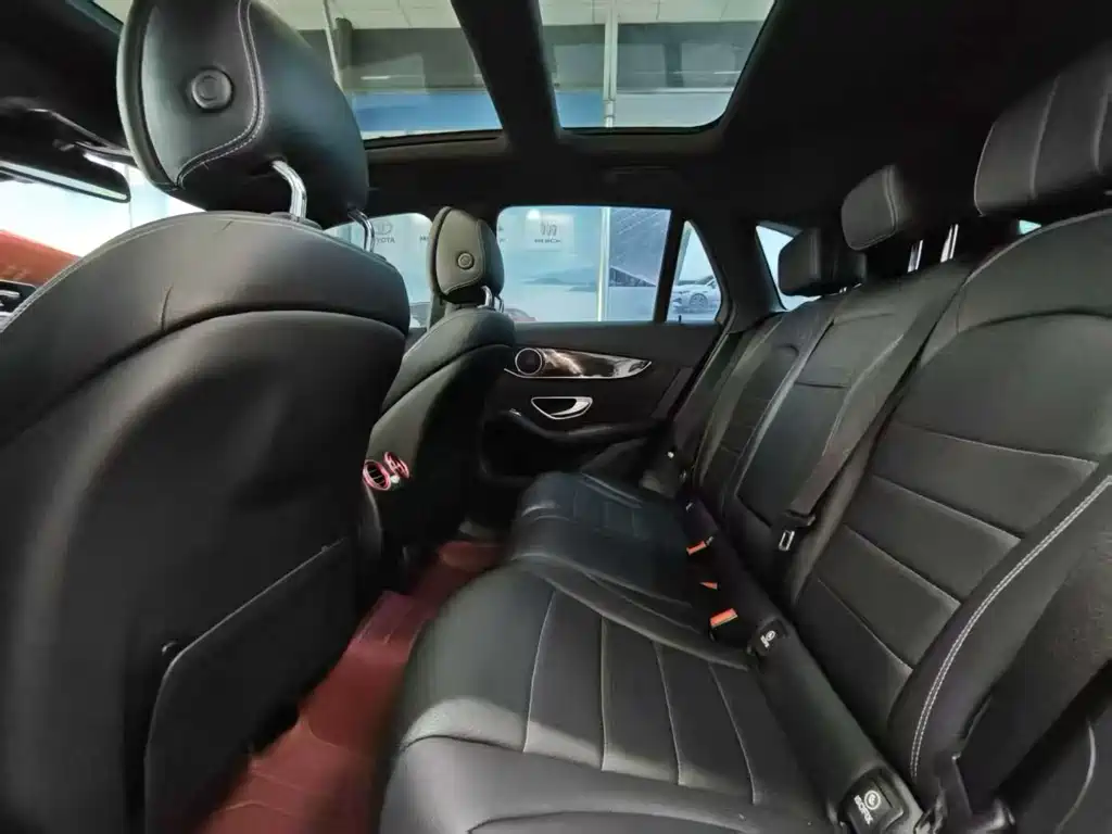 Mercedes-Benz GLC 2017 GLC 260 4MATIC Luxury