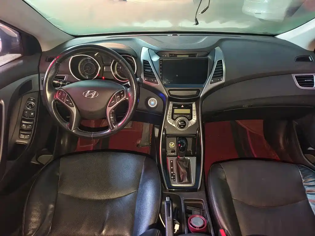 Hyundai Elantra Langdong — миниатюра 8