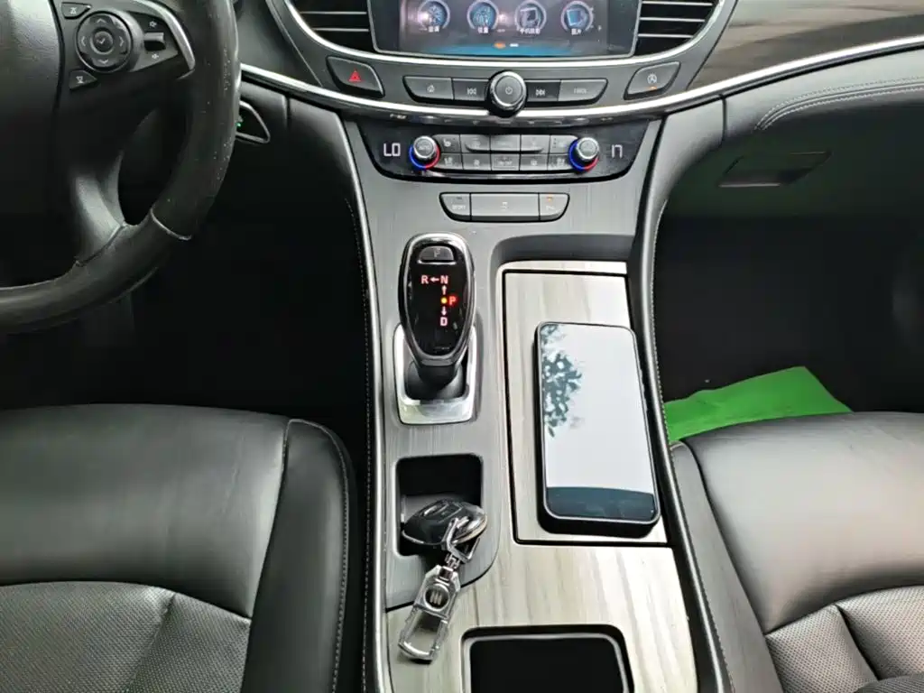 Buick LaCrosse — миниатюра 14