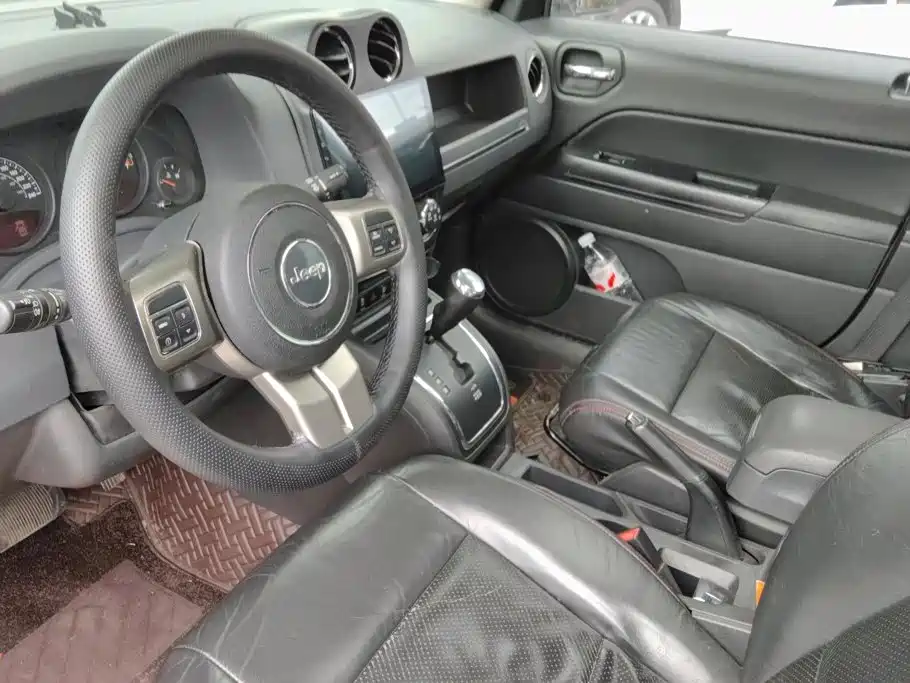 Jeep Patriot — миниатюра 12