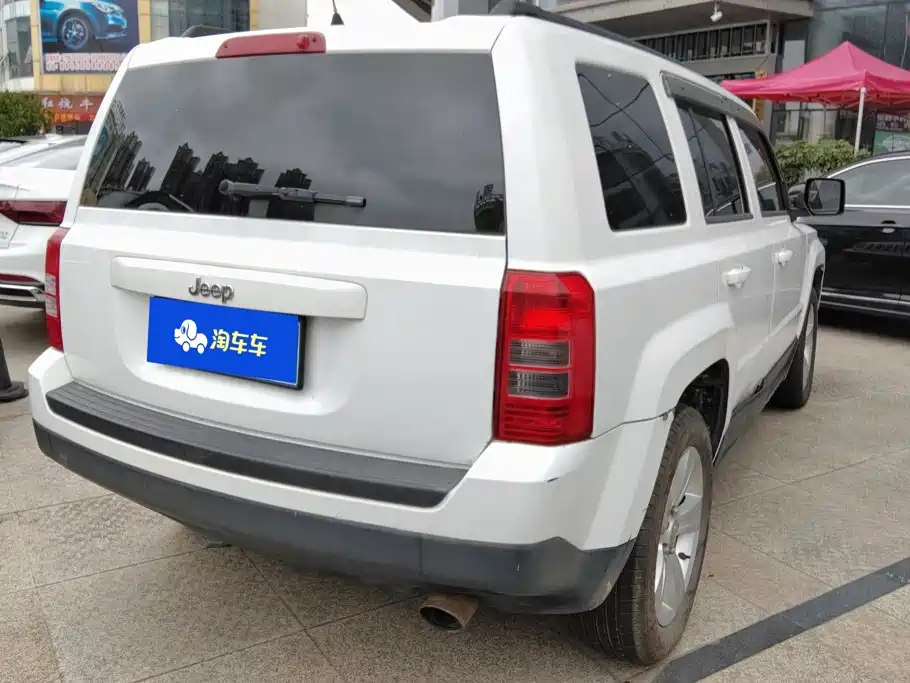 Jeep Patriot — миниатюра 3