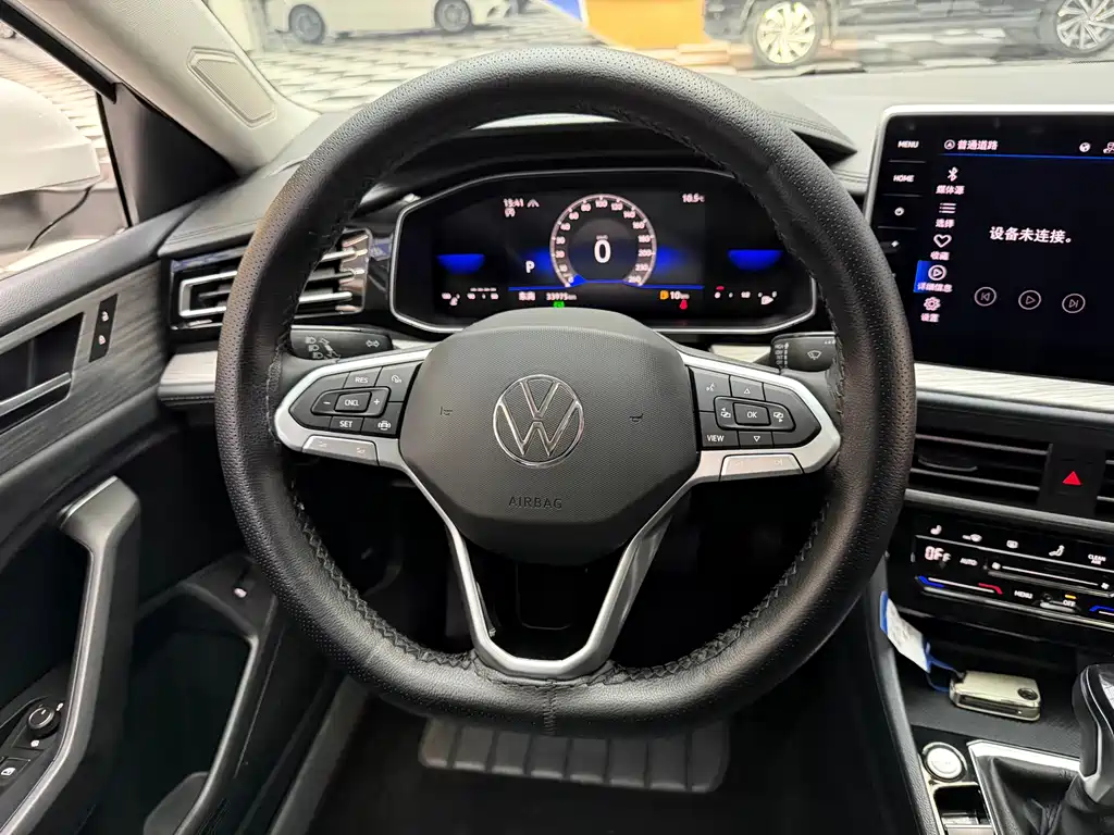 Volkswagen Sagitar — миниатюра 12