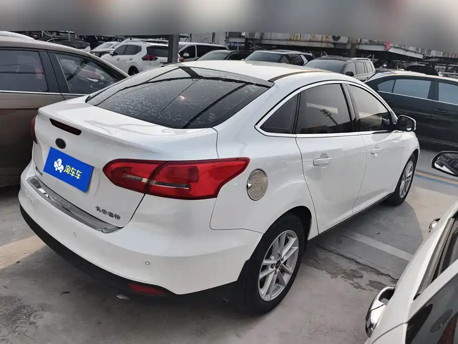 Ford Focus — миниатюра 3