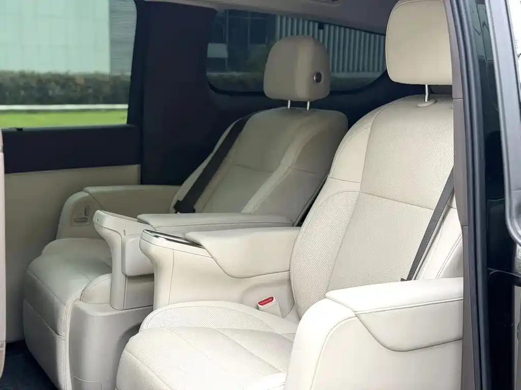 Li Auto Li MEGA — миниатюра 3