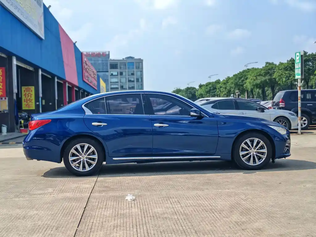 Infiniti Q50L — миниатюра 7